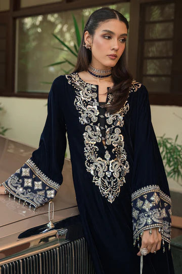 Amaara Khan-STATEMENT NAVY KAFTAN