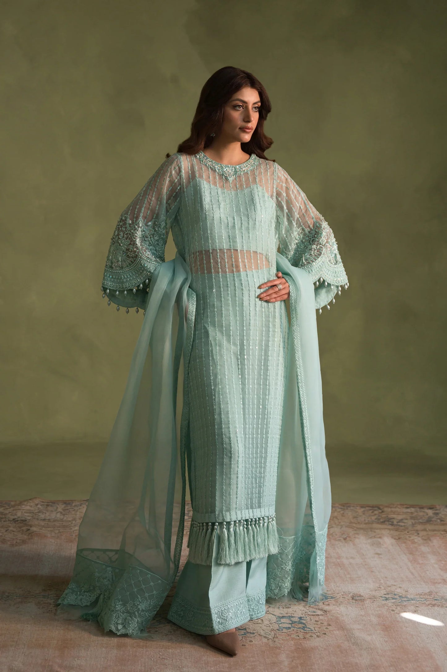 Amaara Khan - Aqua Elegante Amaan Test