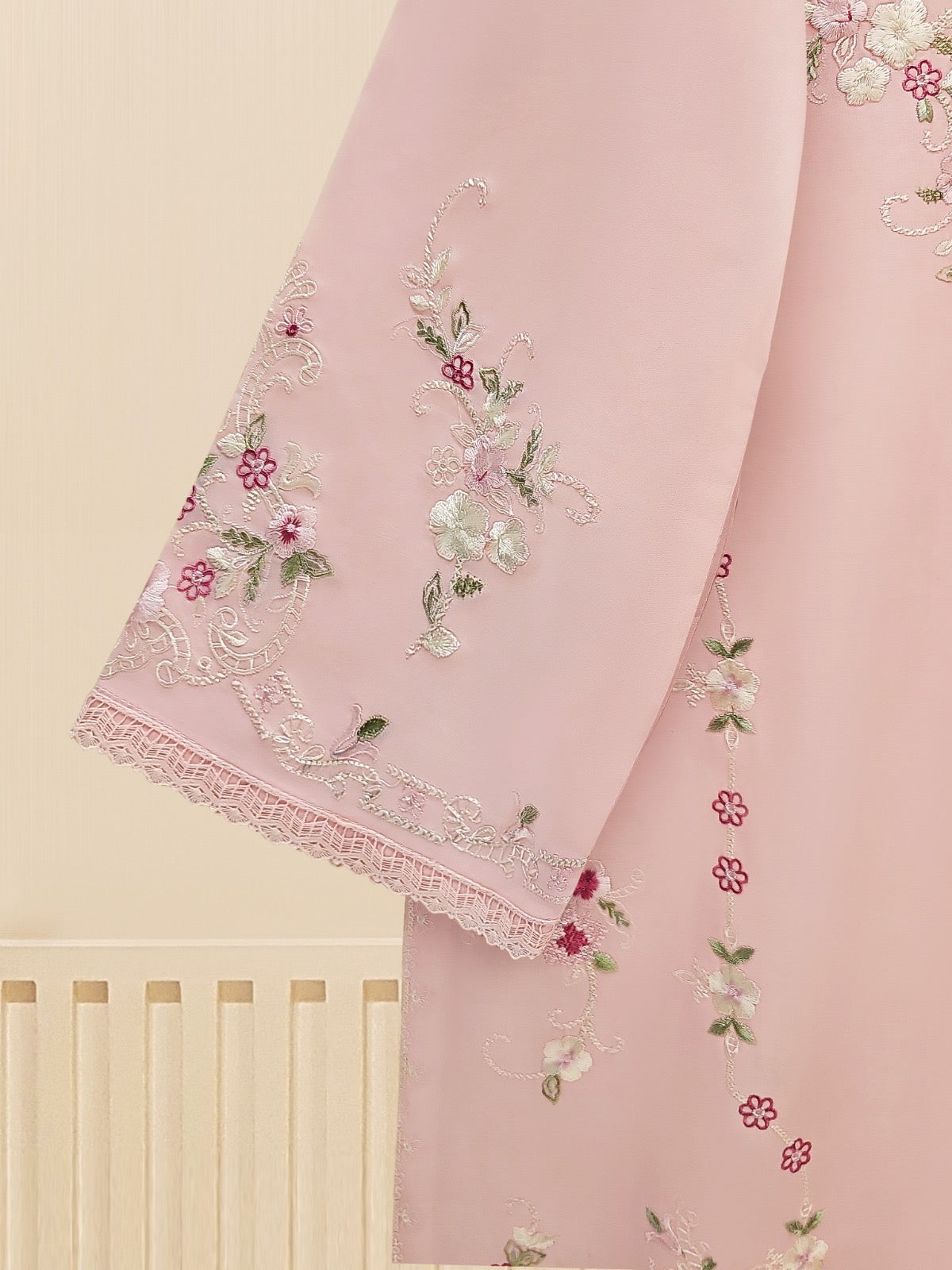 Embroidered Lawn Shirt S109488