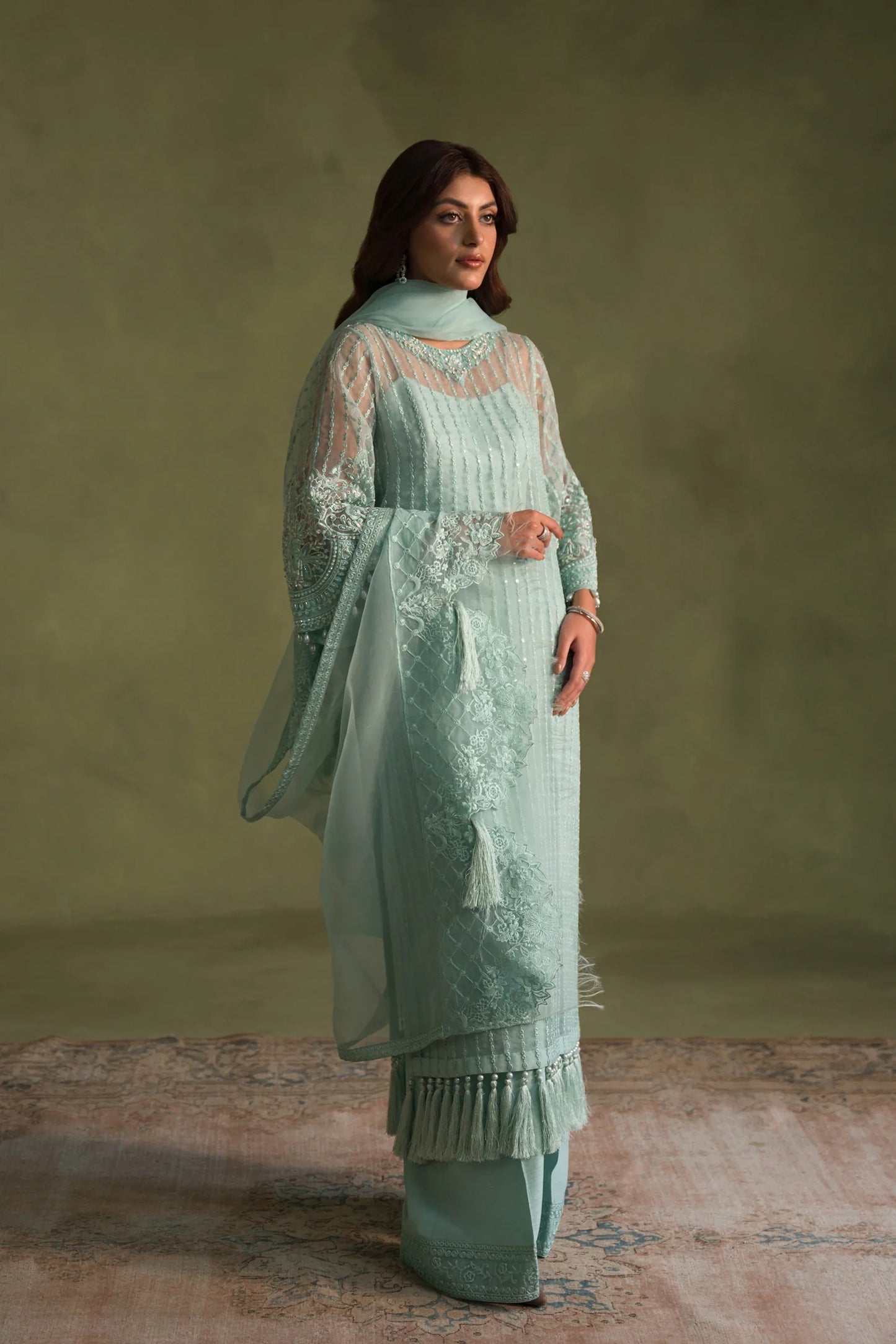 Amaara Khan - Aqua Elegante Amaan Test