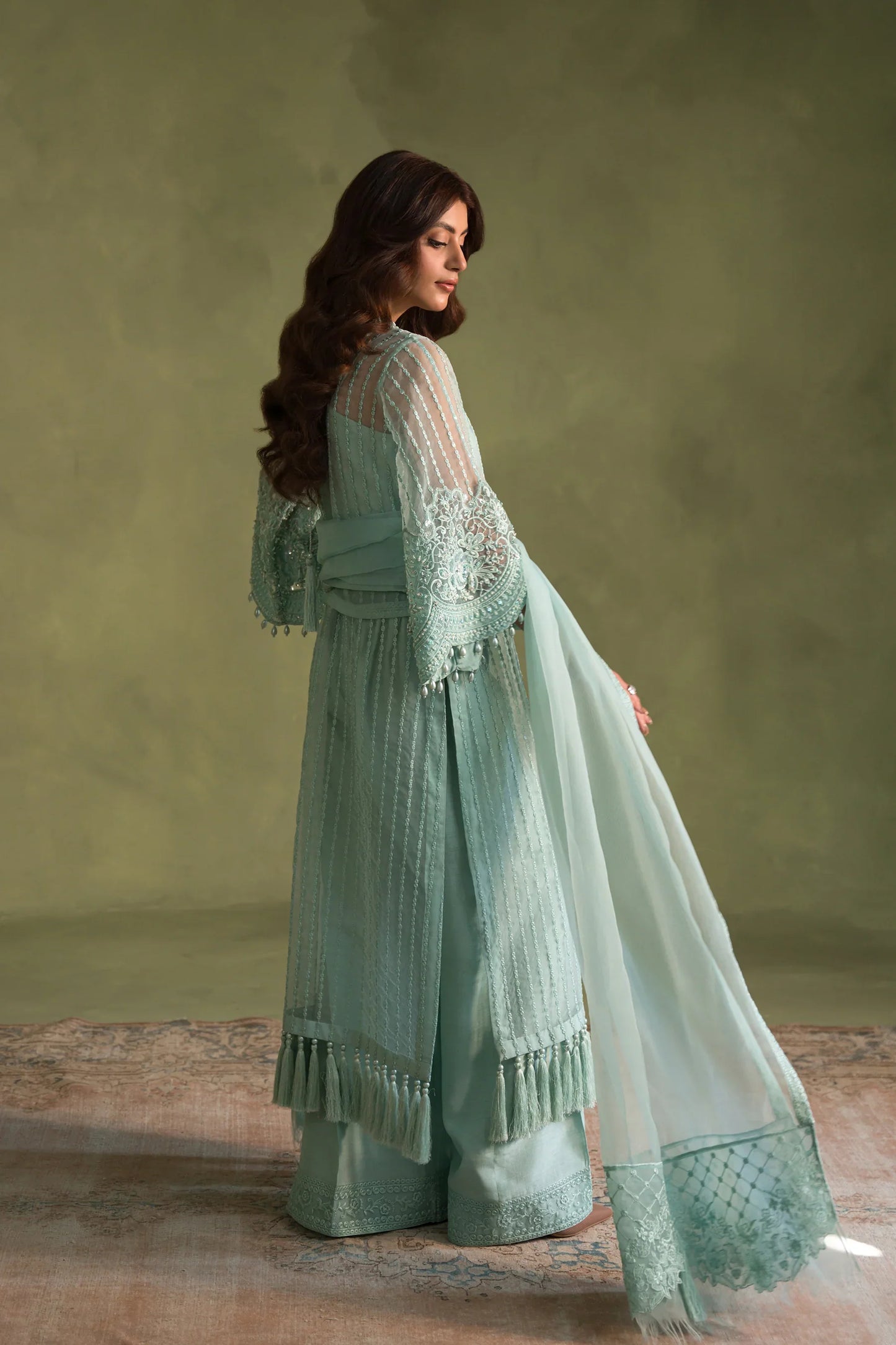 Amaara Khan - Aqua Elegante Amaan Test