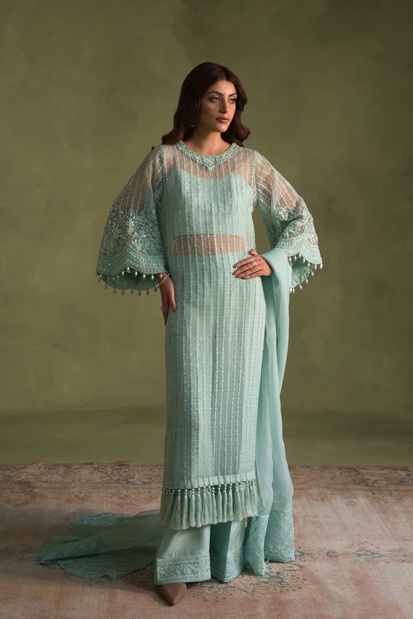 Amaara Khan - Aqua Elegante Amaan Test