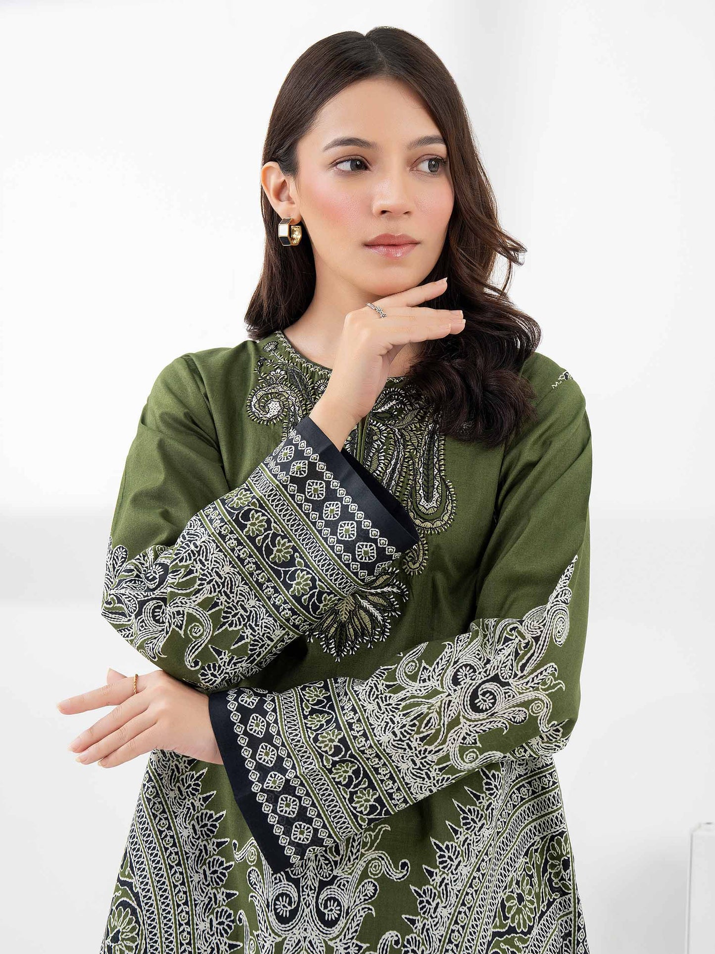 Cambric Co-Ord Set-Embroidered (Pret)
