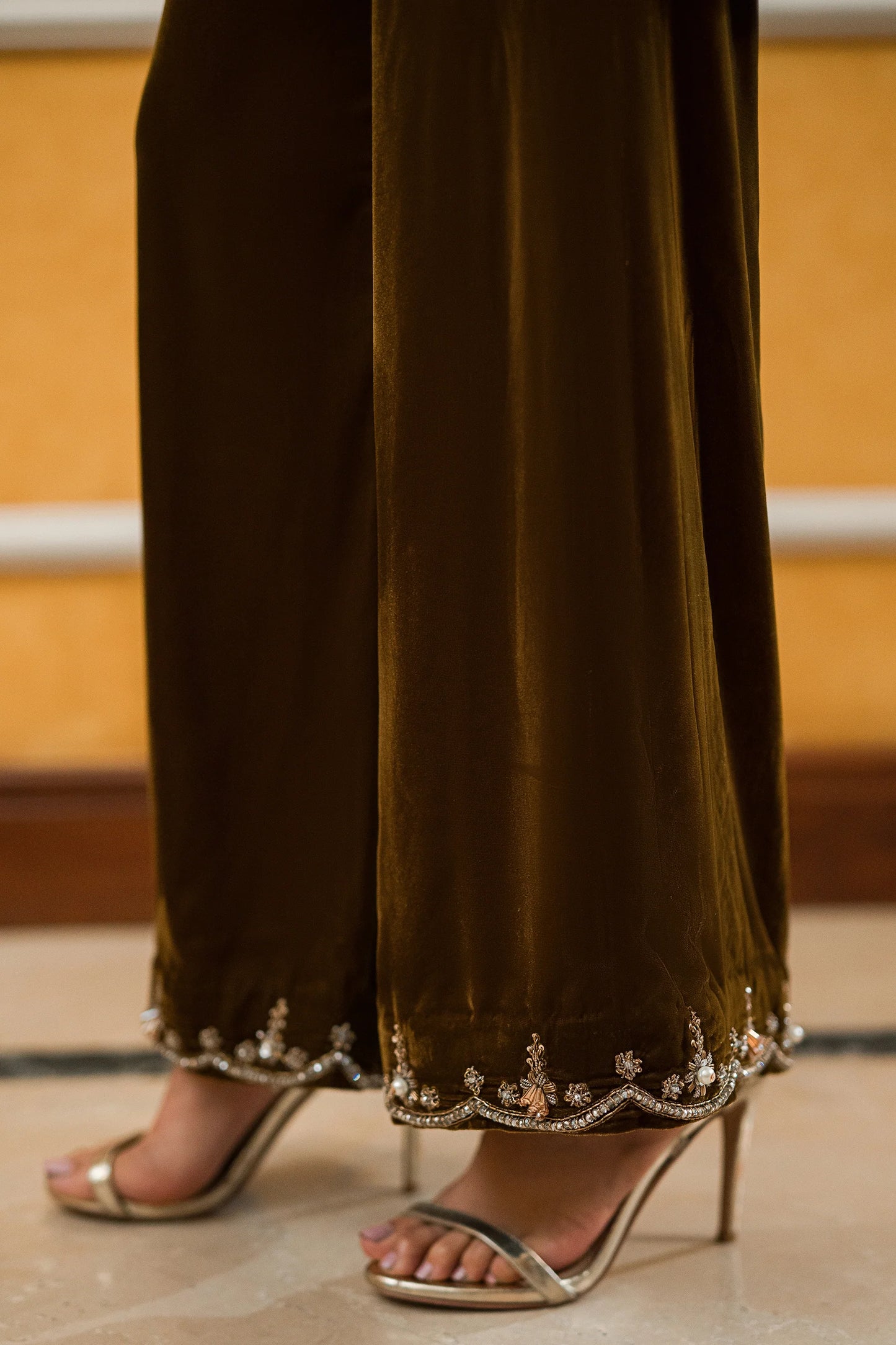Amaara Khan-Statment Olive Brown