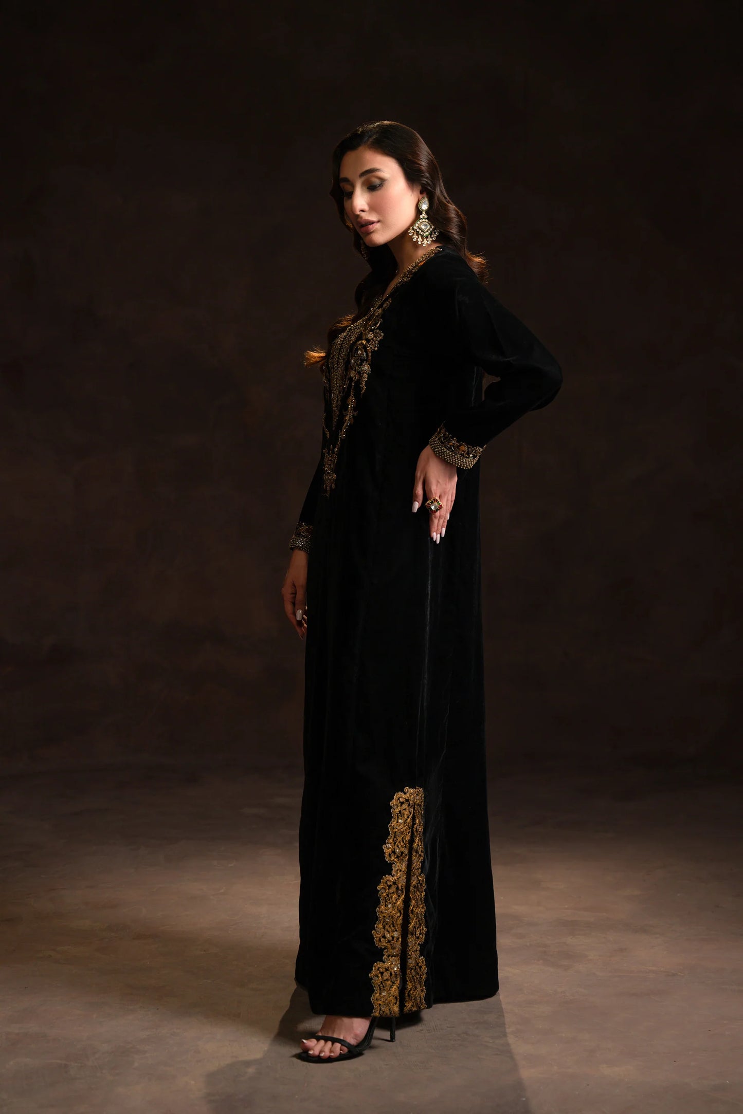Amaara Khan-Black Velvet Kaftan
