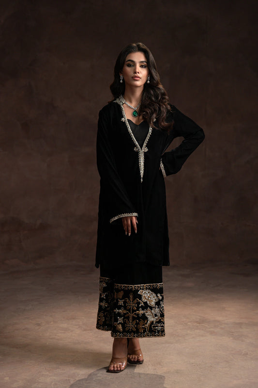 Amaara Khan-Statment Black Matching